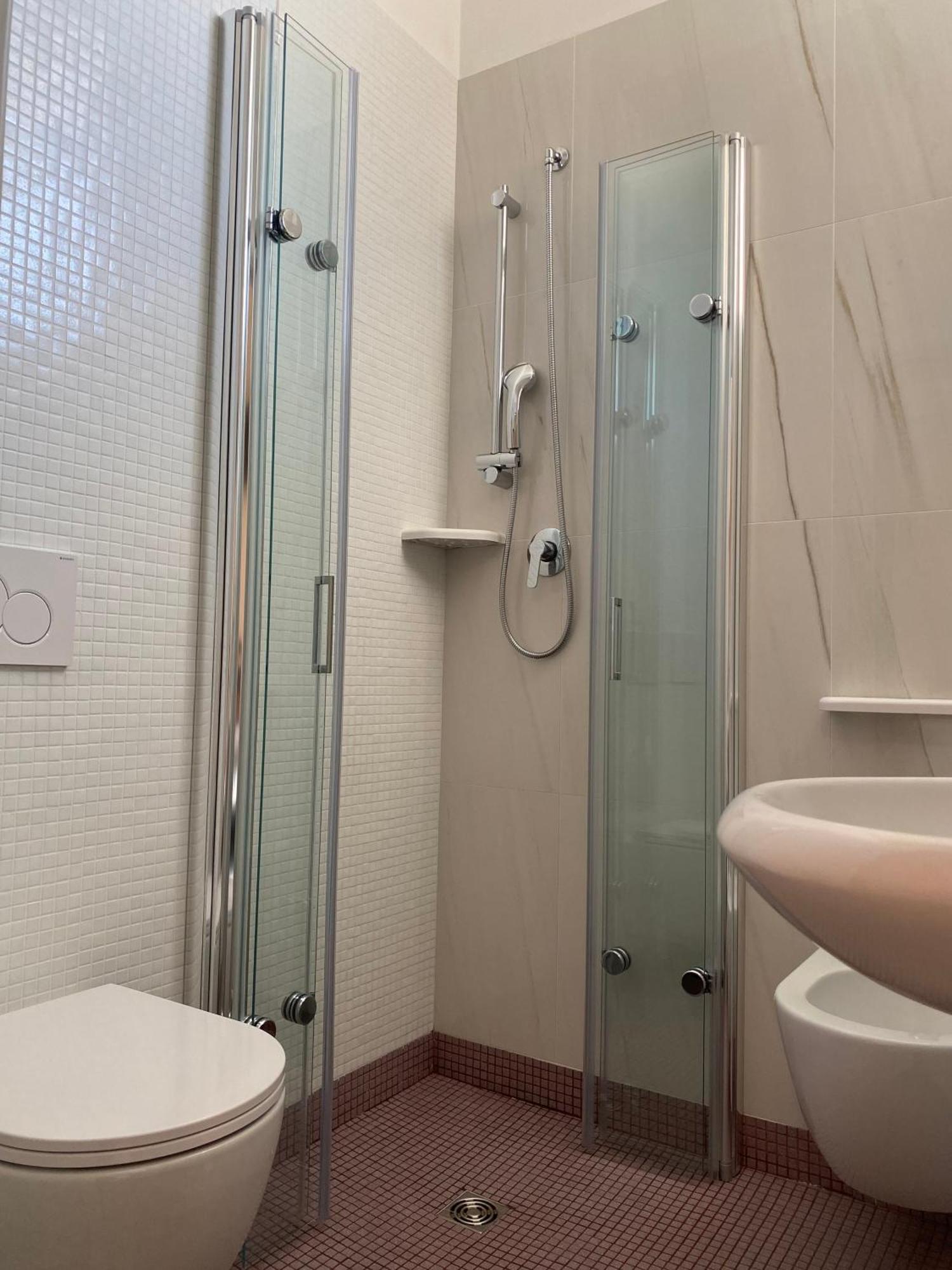Hotel Loretta リミニ エクステリア 写真
